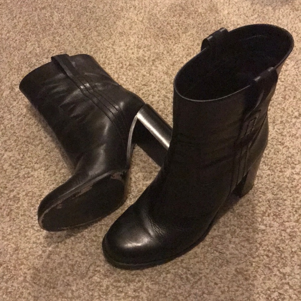 KATE SPADE SLIP ON BLACK BOOTS BOOTIES 9.5